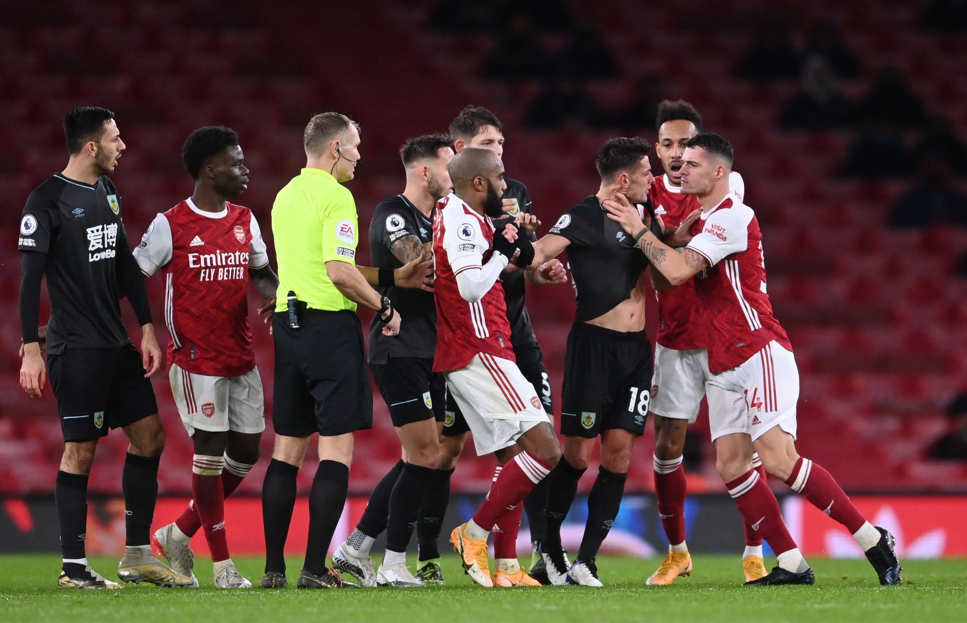 实现场内场 实现场内场