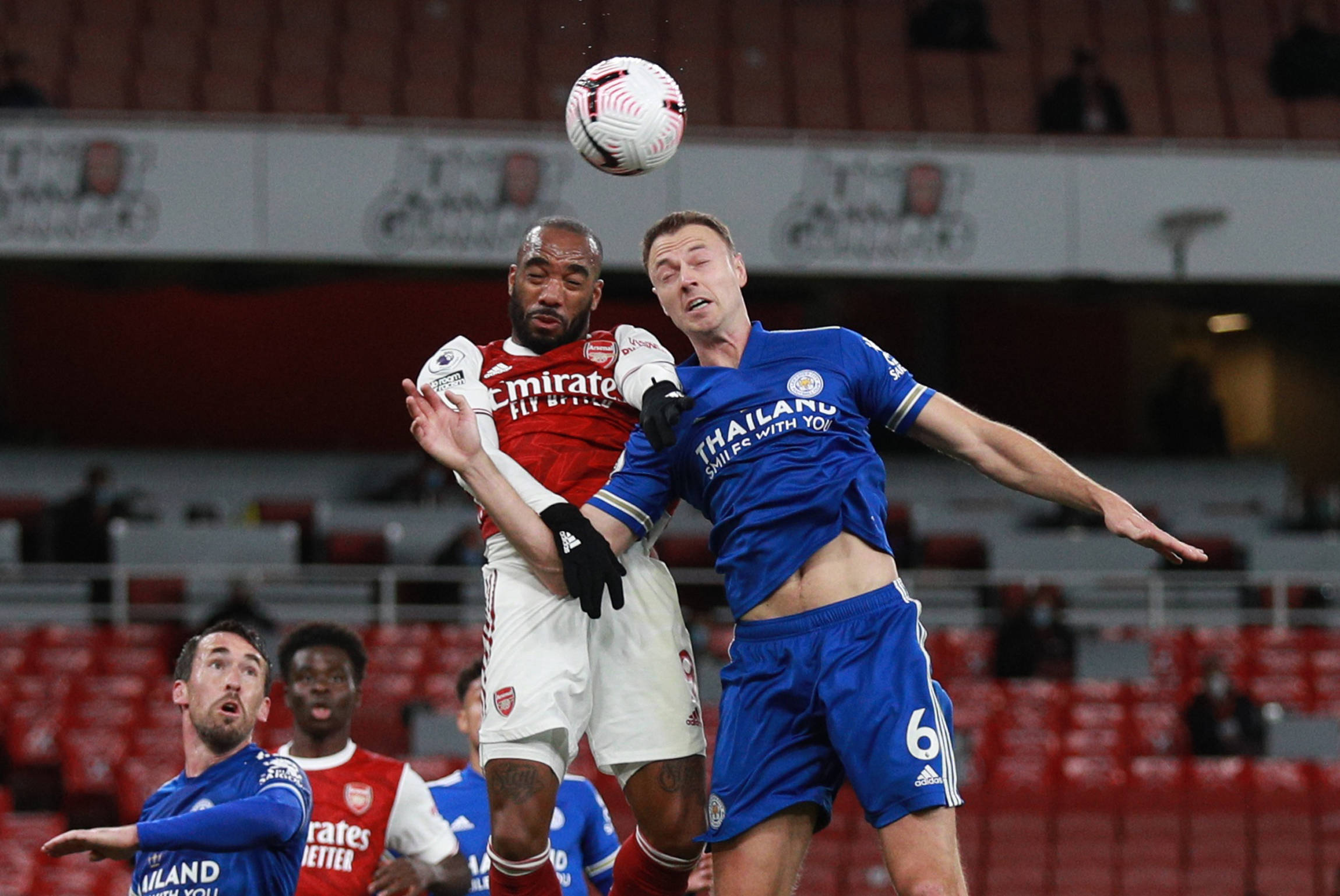 99岁奶奶球迷成社媒红人，为弗鲁米嫩塞疯狂庆祝走红网络.